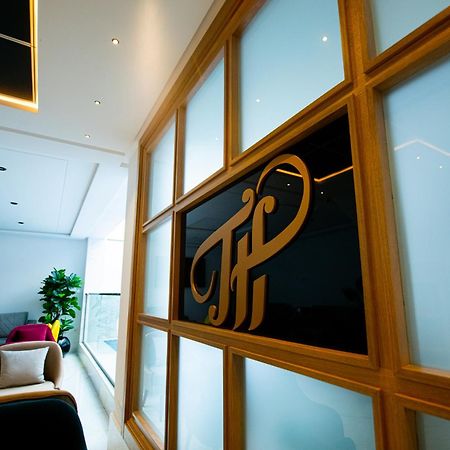Twin Hotel Tanger Bagian luar foto