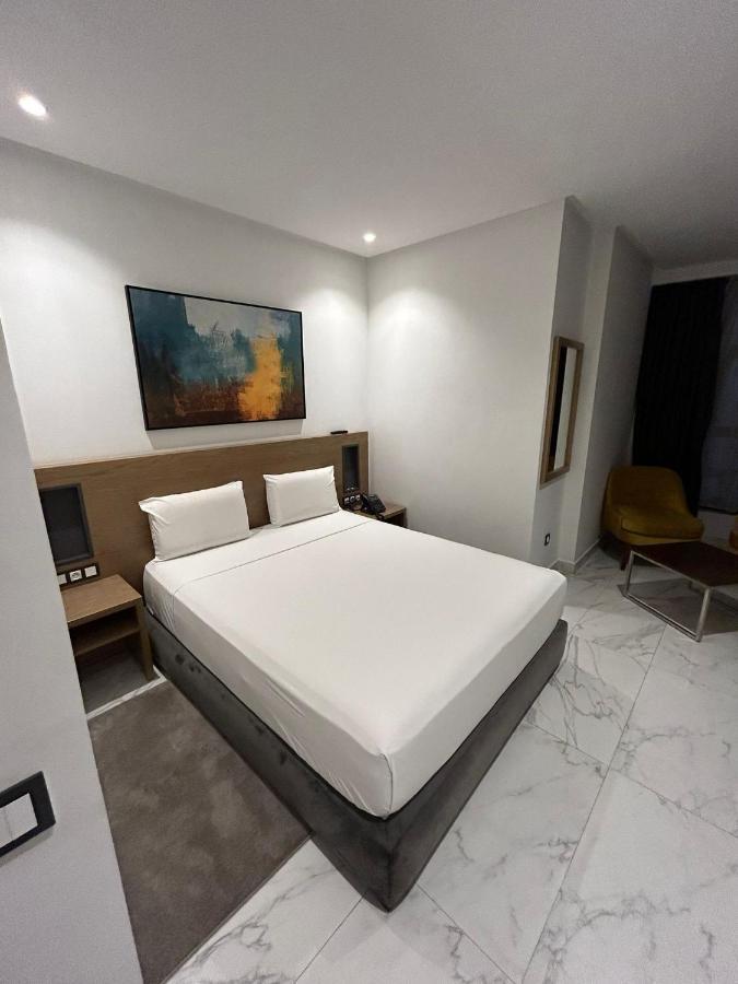 Twin Hotel Tanger Bagian luar foto