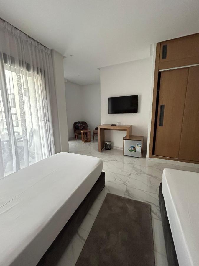 Twin Hotel Tanger Bagian luar foto