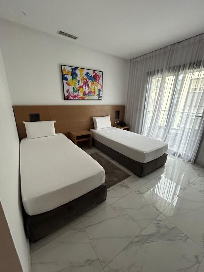 Twin Hotel Tanger Bagian luar foto