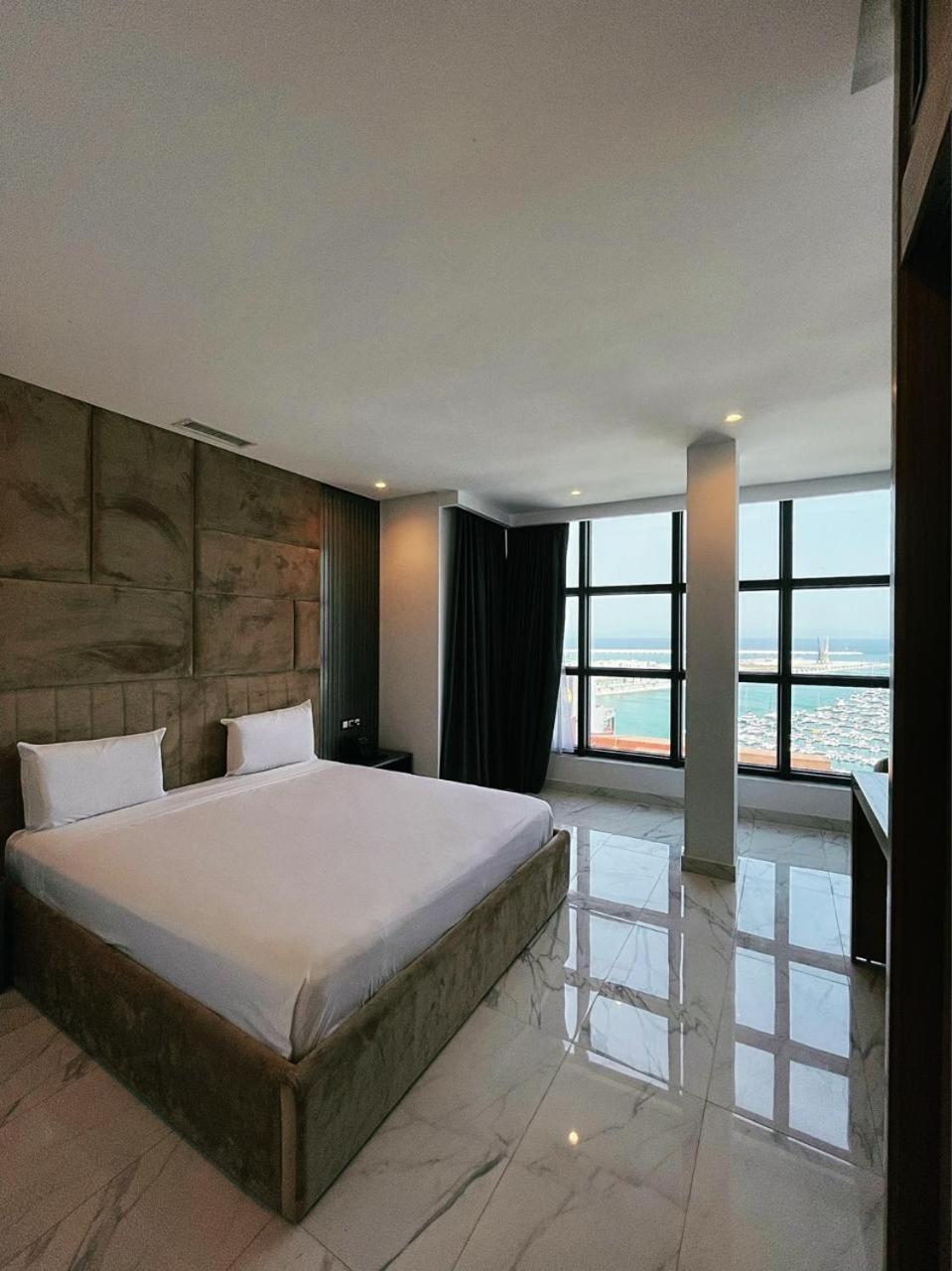 Twin Hotel Tanger Bagian luar foto