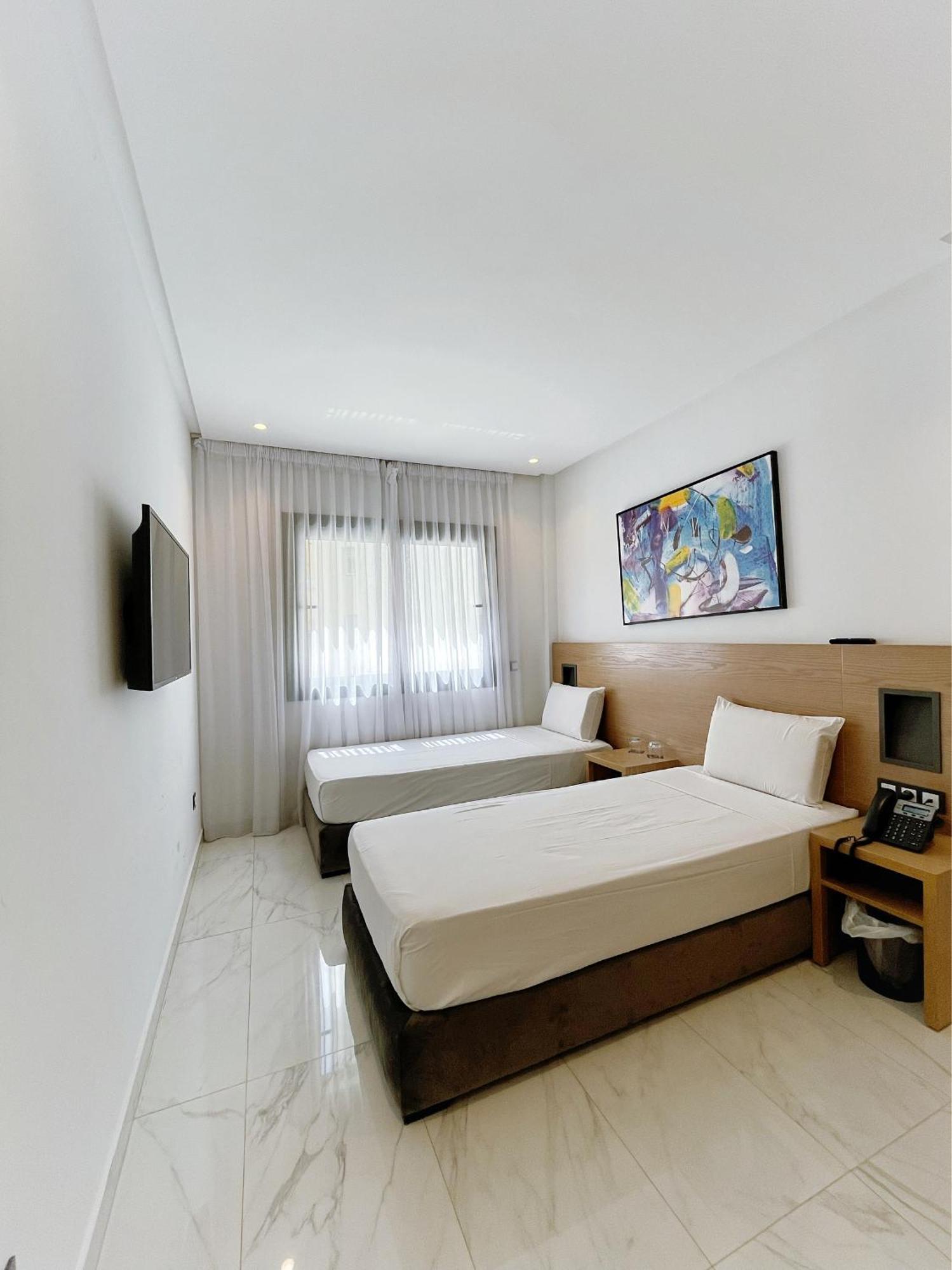 Twin Hotel Tanger Bagian luar foto
